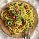 Makaron z pesto z rukwi wodnej
